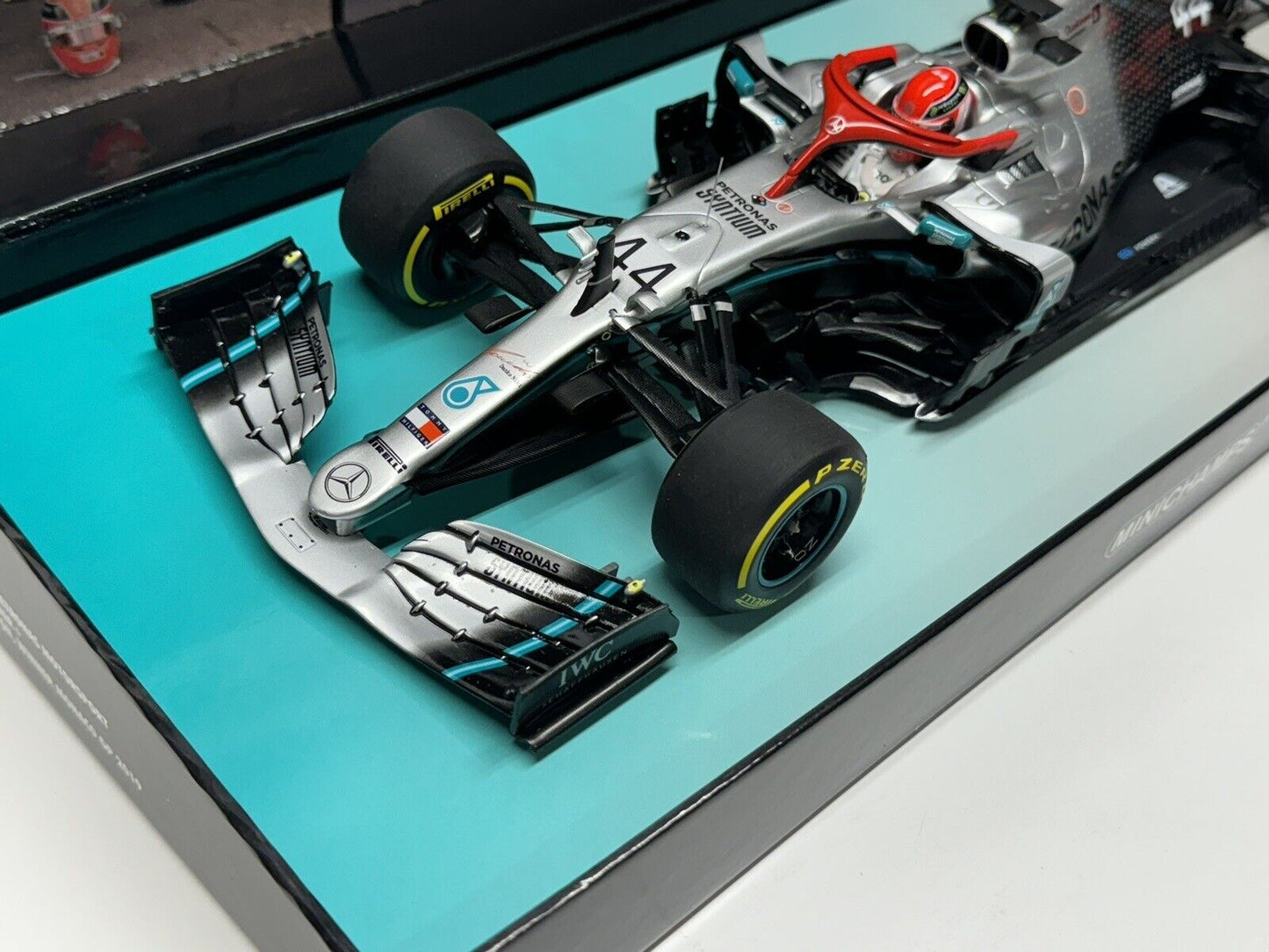 Mercedes W10 Lewis Hamilton #44 Monaco GP Winner GP Box Set 1/18 Minichamps