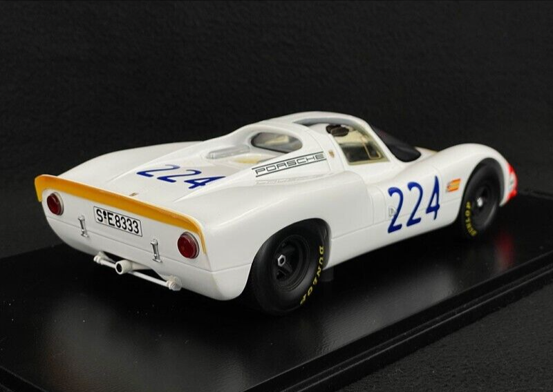 PORSCHE 907 WINNER TARGA FLORIO 1968 WITH DISPLAY CASE SPARK 1/18 MODEL CAR