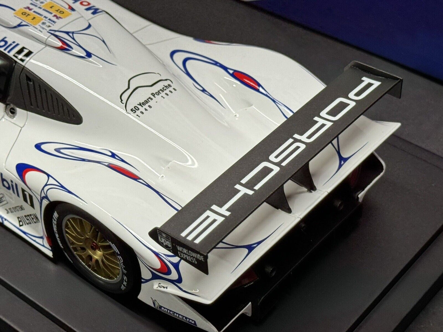 Spark Porsche GT1 #26 Winner 24h LeMans w/ Display Case Ltd. to 911 1/18 Scale