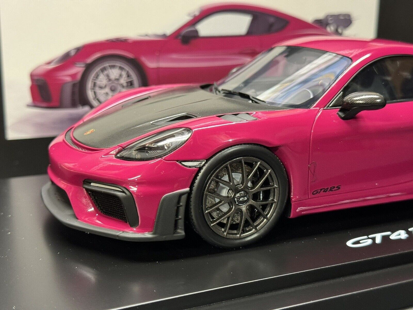 Porsche 718 GT4 RS Rubystone Red (982) w/ Display Case 1/18 Spark Dealer Edition