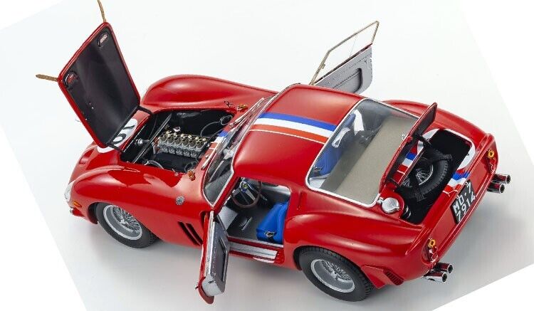 Ferrari 250 GTO #19 2nd Place 24 Hours of Le Mans Diecast Model Car by Kyosho