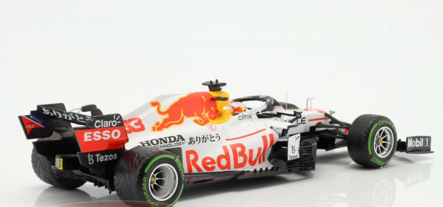 1/18 Minichamps 2021 Red Bull Racing RB16B #33 Max Verstappen Turkish GP