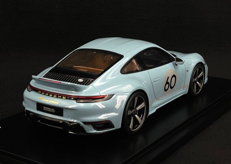 Porsche 911 Sport Classic (992) w/ Display Case - Dealer Edition - 1/18 Spark