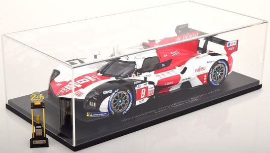 TOYOTA GR010 HYBRID WINNER LE MANS 2022 Buemi/Hirakawa/Hartley 1/18 Spark