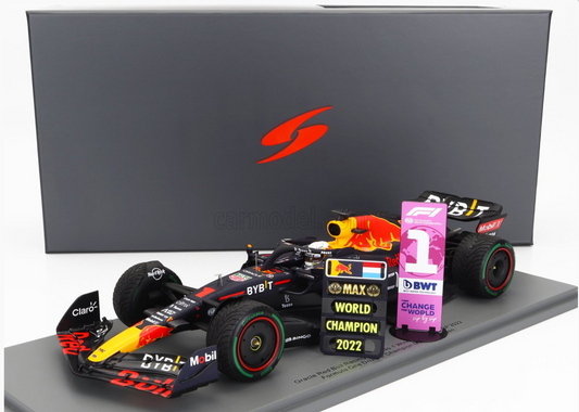 1/18 Spark 2022 Red Bull Racing RB18 #33 Max Verstappen Winner Japan GP