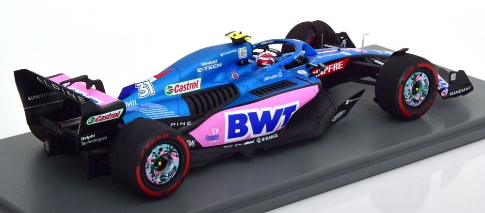 Alpine A522 #31 Esteban Ocon 2022 F1 Miami GP w/ Display Case 1/18 Spark