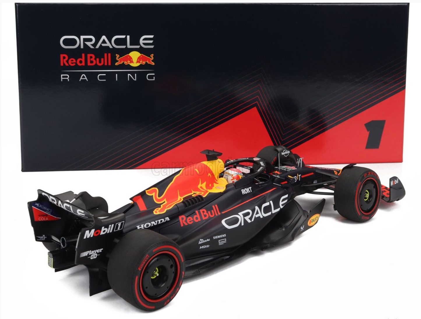 1/18 Minichamps M. Verstappen Red Bull RB19 #1 Winner 2023 Bahrain GP  Box Set