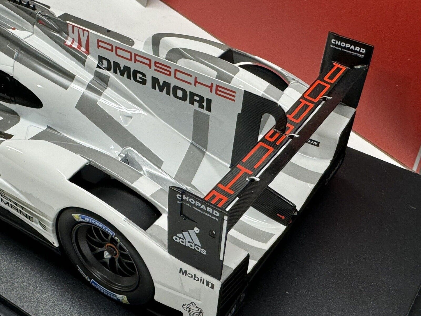 1/18 Scale IXO Porsche 919 Hybrid 2015 Le Mans Winner LMP #19 Diecast Model Car