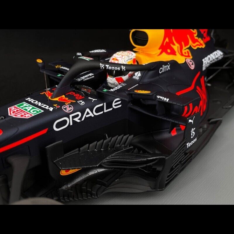 1/12 Spark 2021 Red Bull Racing RB16b #33 Max Verstappen Winner Abu Dhabi GP