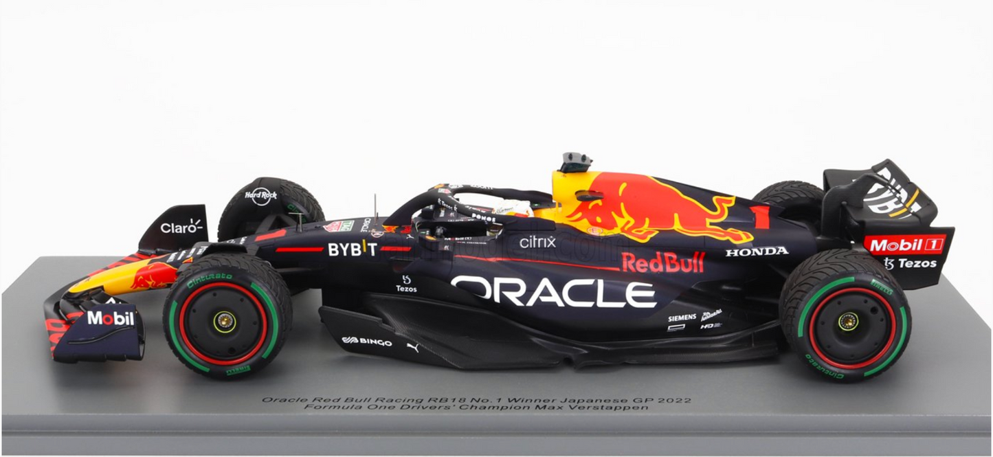 1/18 Spark 2022 Red Bull Racing RB18 #33 Max Verstappen Winner Japan GP