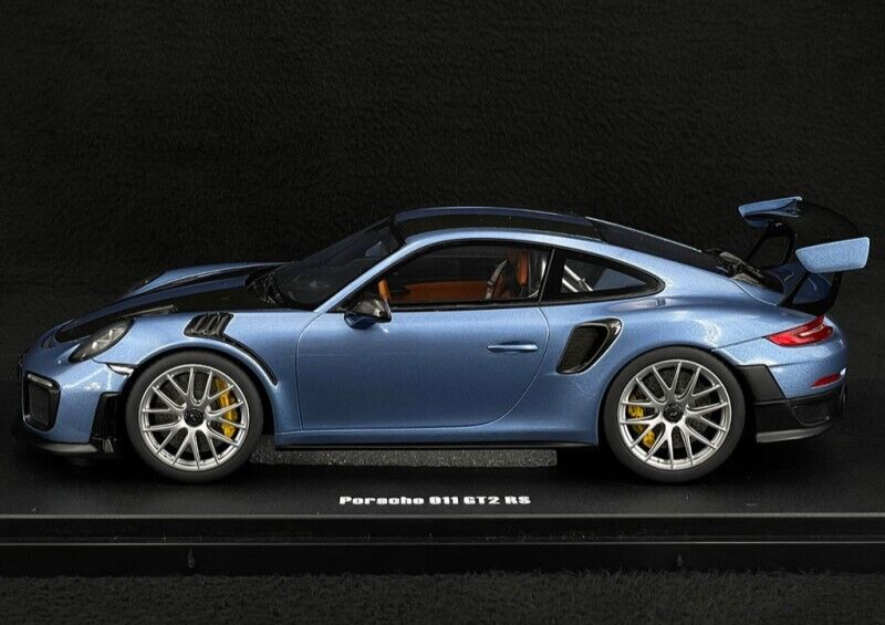 Porsche GT2 RS 2021 911 991.2 - Gemini Blue - Resin Model Car by GT Spirit