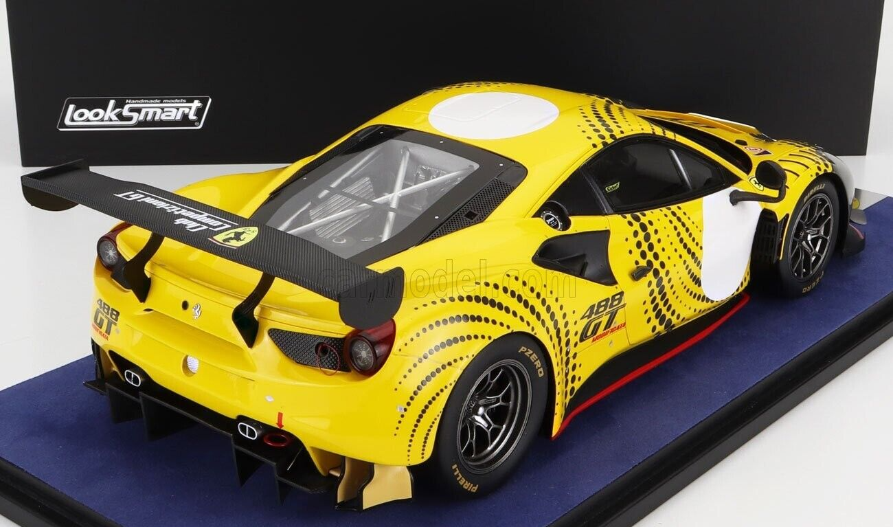 1/18 Scale LOOKSMART Ferrari 488 GT Modificata 2020 Model Car with Display Case