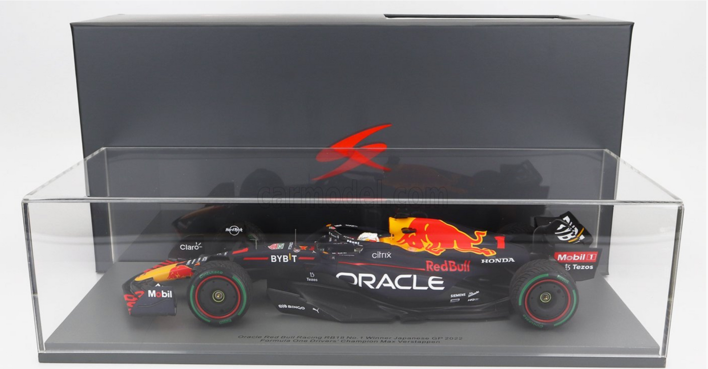 1/18 Spark 2022 Red Bull Racing RB18 #33 Max Verstappen Winner Japan GP