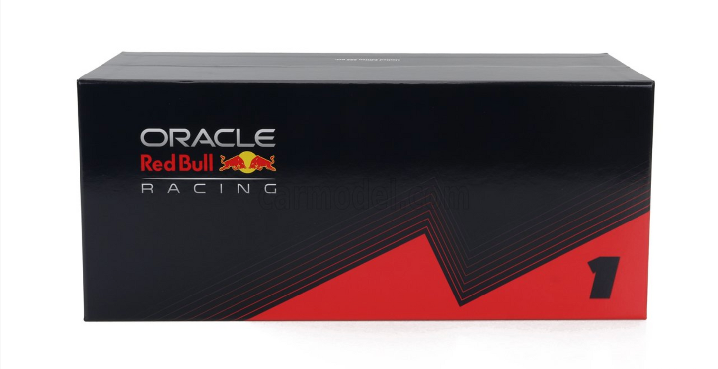 1/18 Minichamps M. Verstappen Red Bull RB19 #1 Winner 2023 Bahrain GP  Box Set