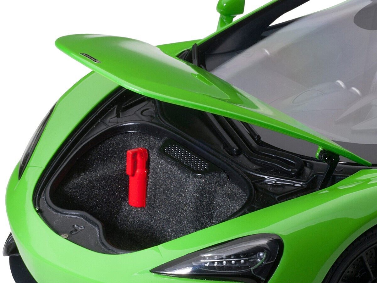 Mclaren 570S Mantis Mantis Green 1/18 Model Car by Autoart