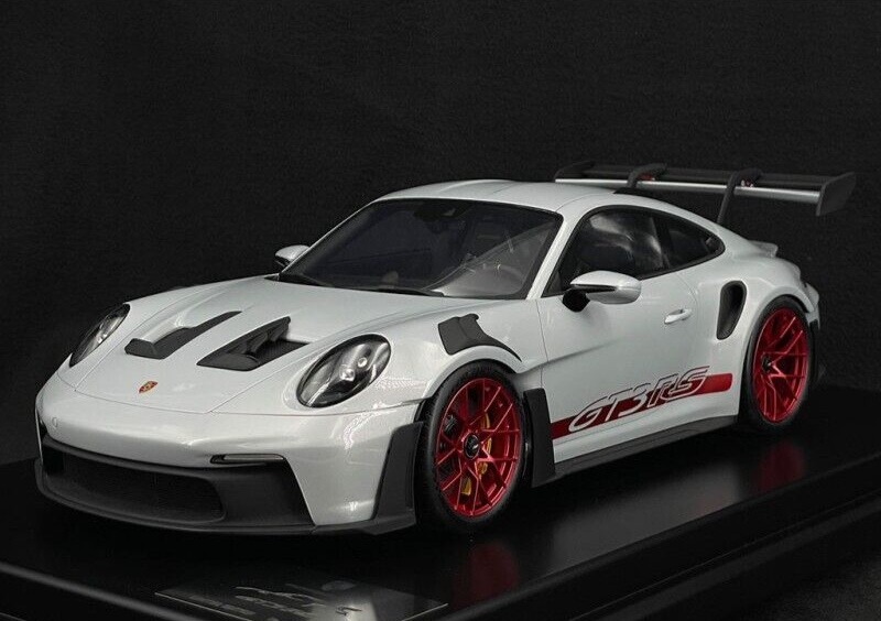 Porsche 911 992 GT3 RS Ice Gray w/ Display Case - Dealer Edition - 1/12 Spark