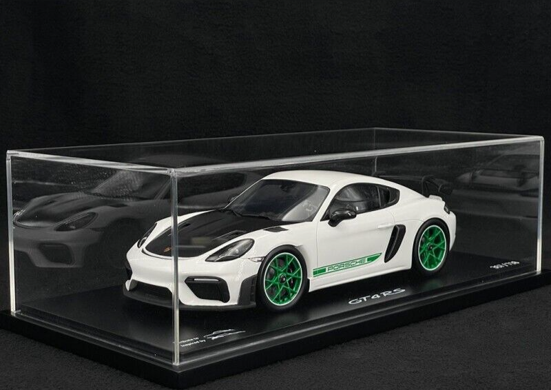 Porsche 718 GT4 RS White w/ Green wheels Carrera RS 2.7 tribute 1/18 Spark