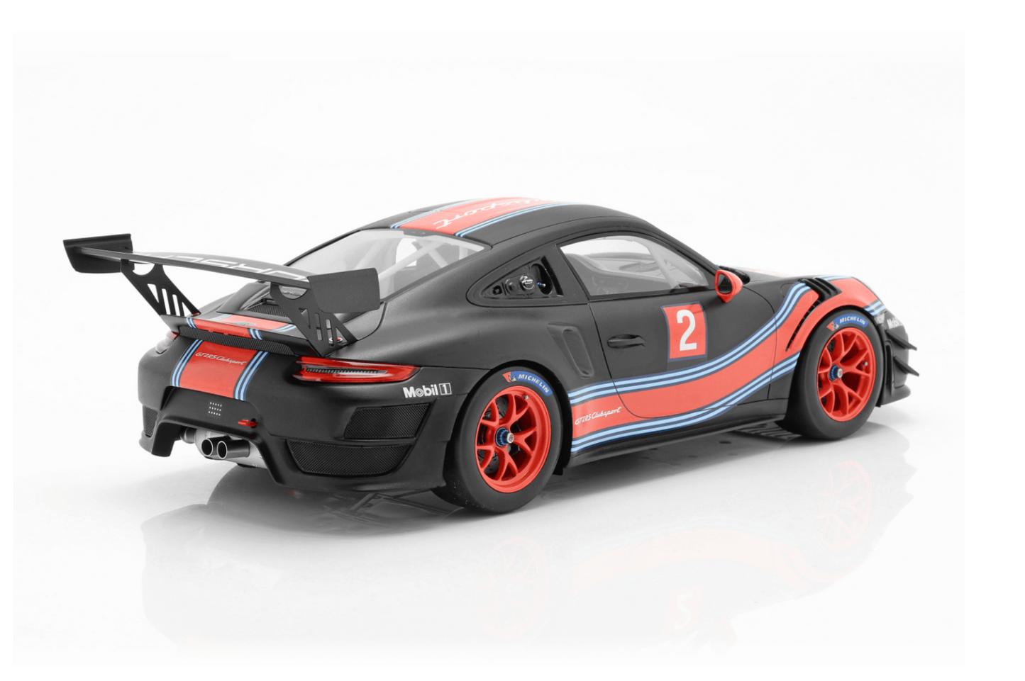 1/18 Spark Dealer Edition Porsche 911 991 GT2 RS Clubsport Martini w/ Display