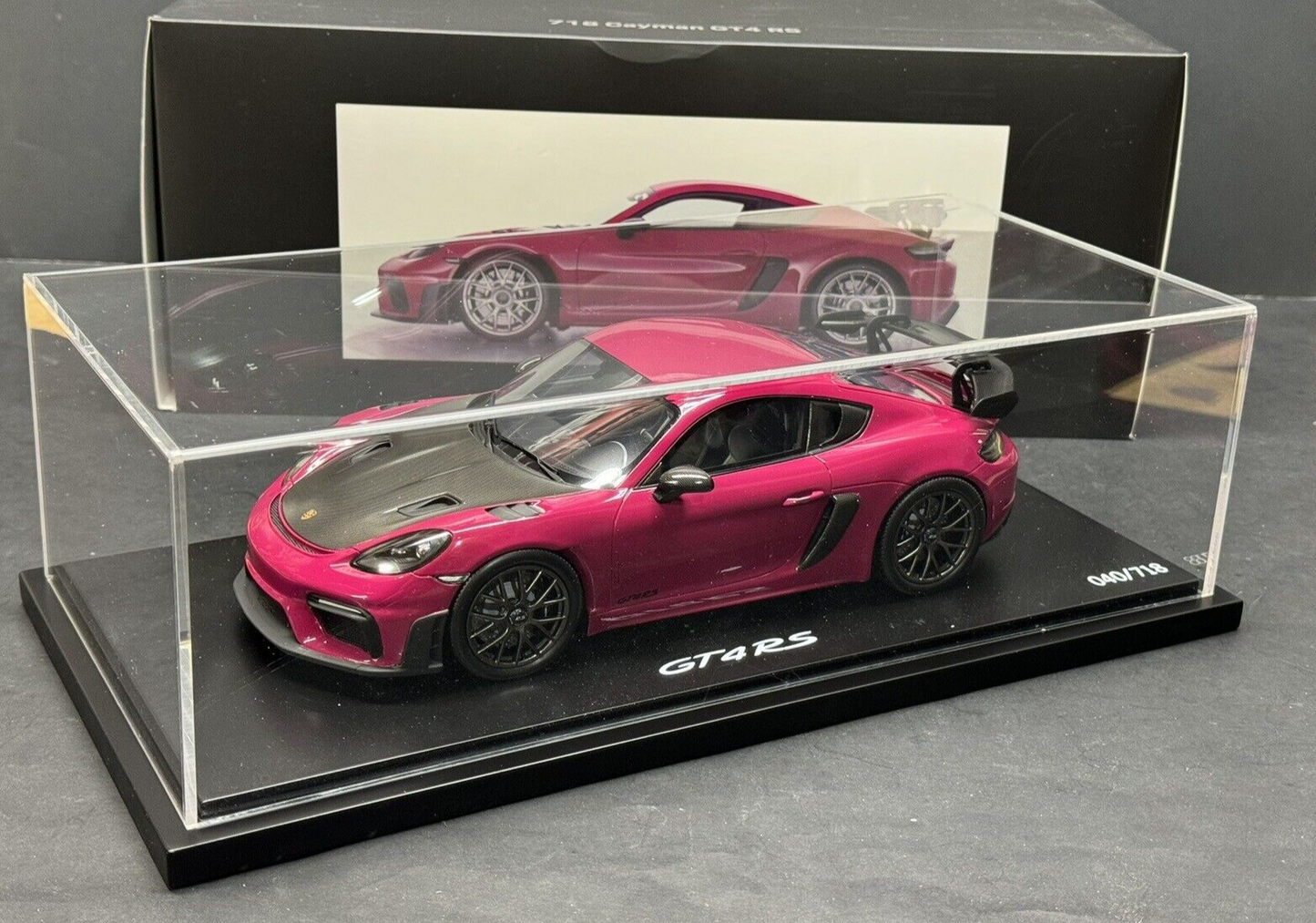 Porsche 718 GT4 RS Rubystone Red (982) w/ Display Case 1/18 Spark Dealer Edition