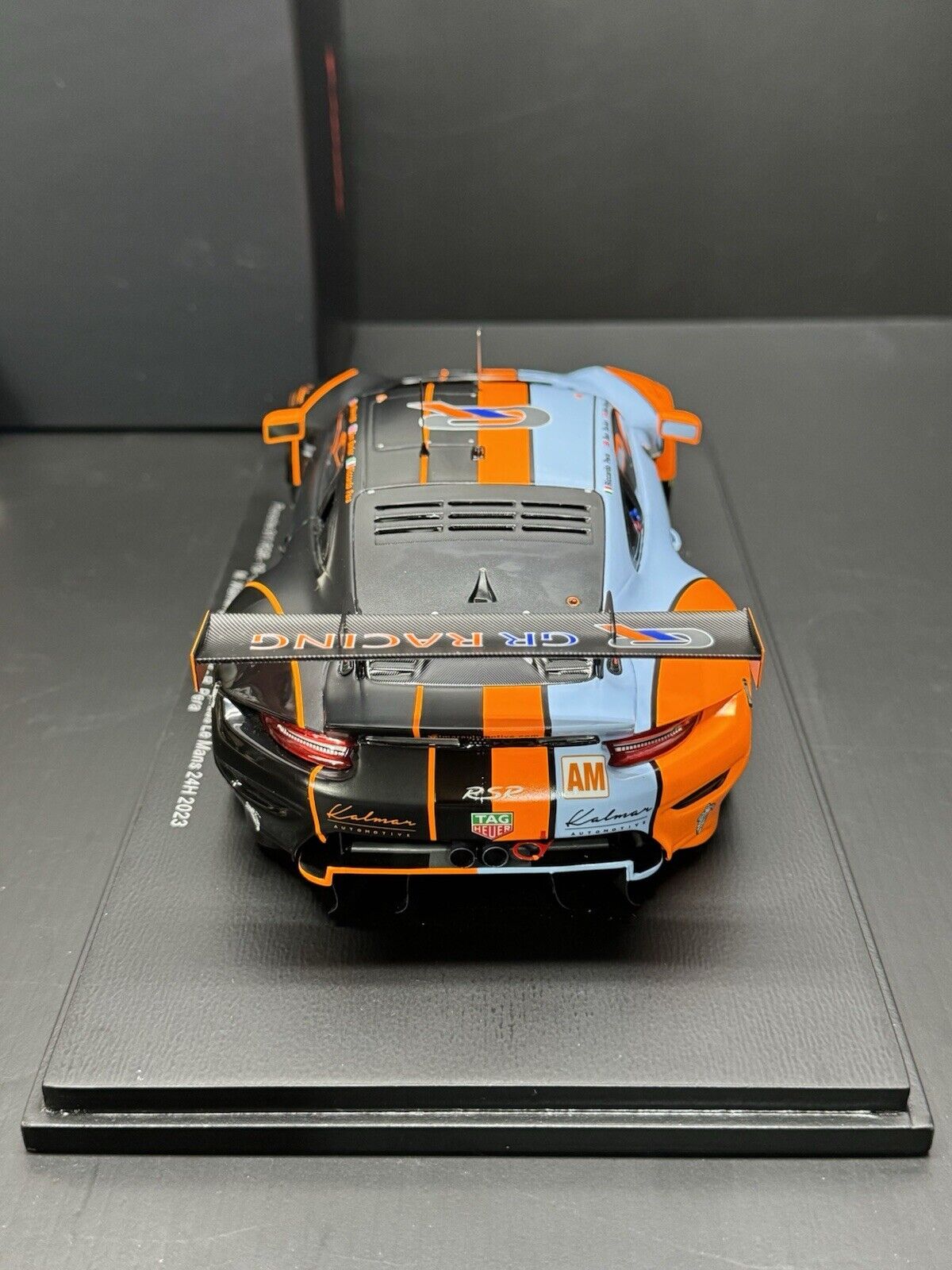 PORSCHE 911 991-2 RSR 3rd LMGTE Am 24h LE MANS 2023 w/ Display Case 1/18 Spark