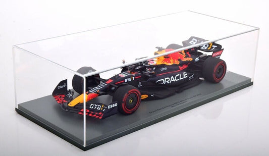 2022 Red Bull Racing RB18 #33 Max Verstappen Winner Dutch GP 1/18 Spark Model