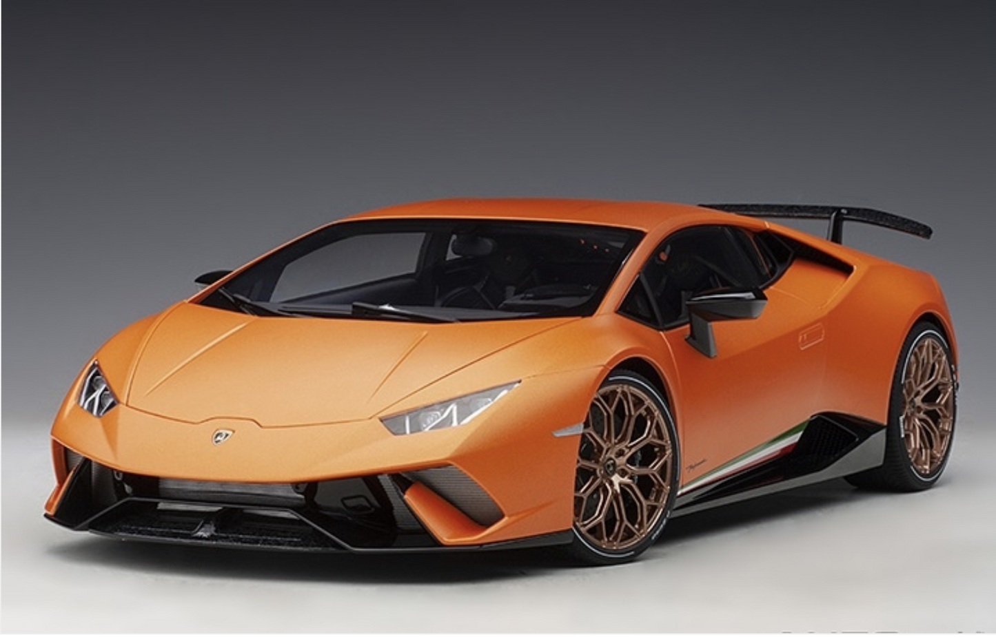 1/18 Scale Autoart Lamborghini Huracan Performante Matt Orange Model Car