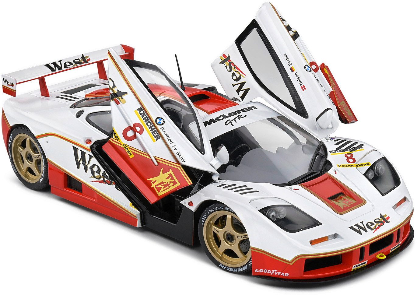 1/18 SCALE MCLAREN F1 GT-R SHORT TAIL 1995 BPR GT SERIES MODEL CAR by SOLIDO