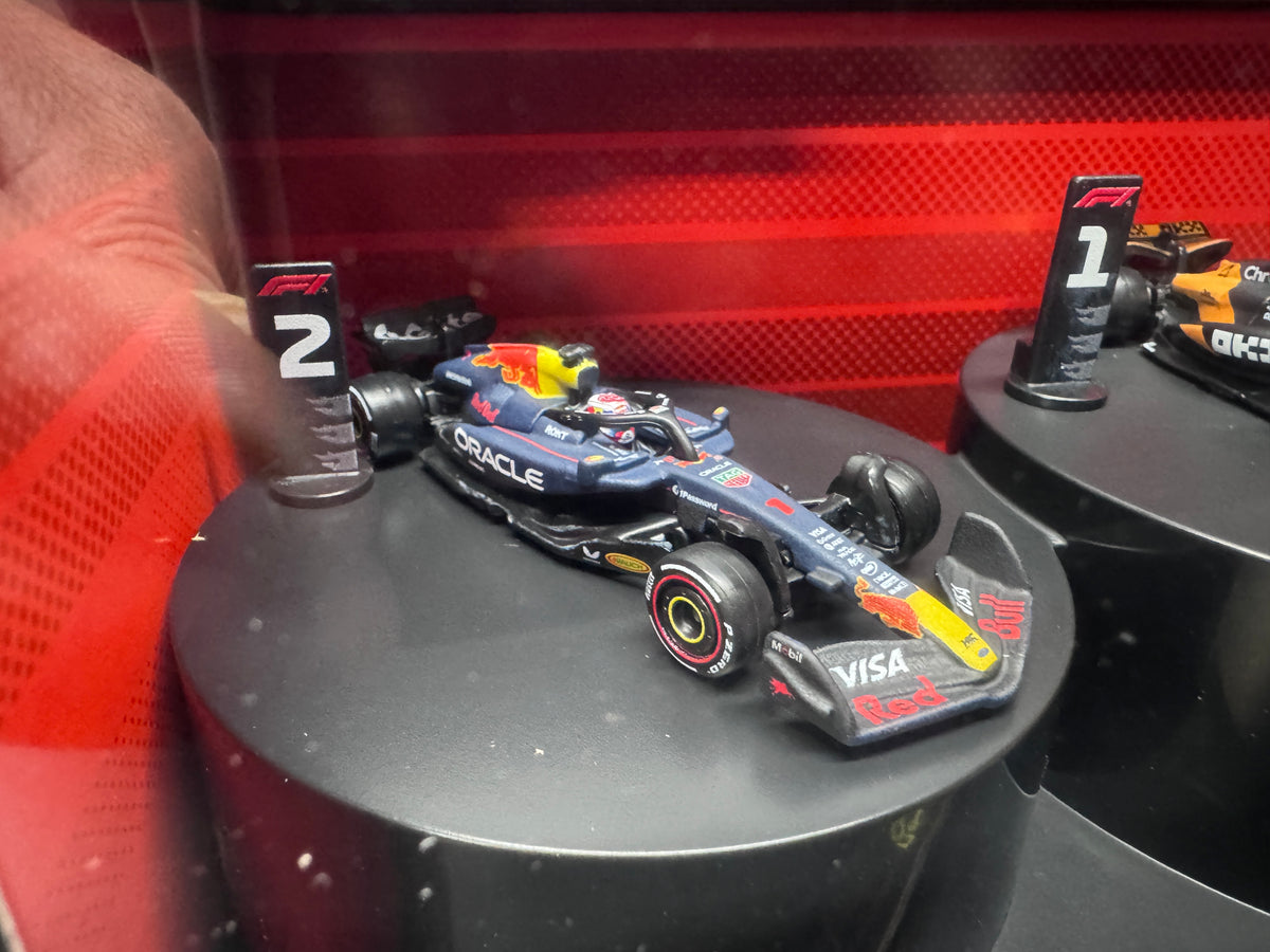 2026 Mattel Hot Wheels  2025 Formula 1  Podium Set Norris, Verstappen & Piastri