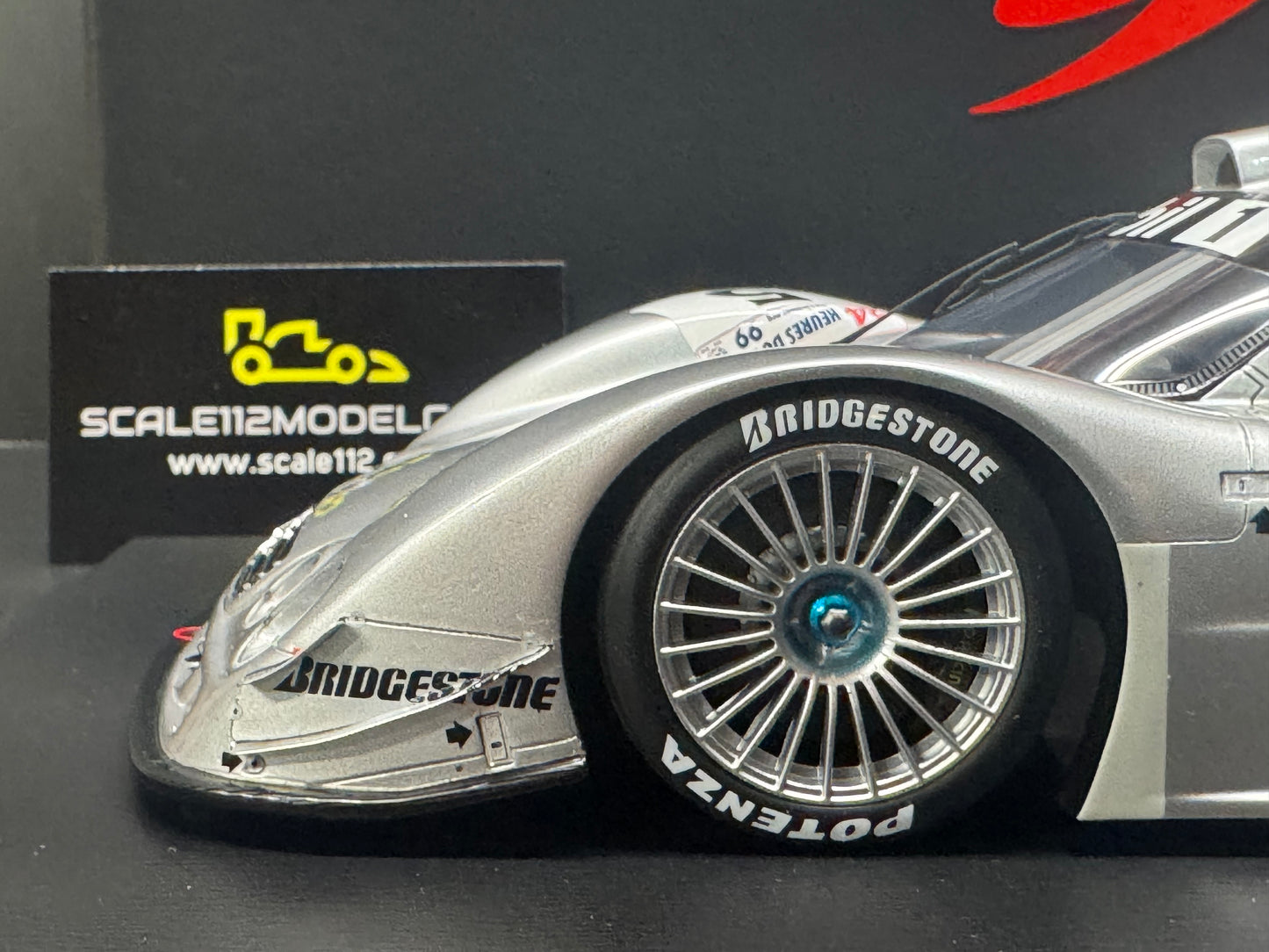 MERCEDES CLR #5 1999 24 HRS. OF LE MANS w/ DISPLAY CASE 1/18 SCALE MODEL CAR BY SPARK