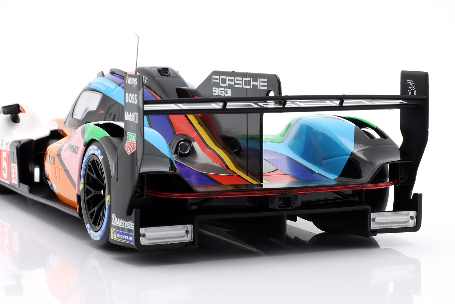 1/18 Scale IXO Porsche 963 LMDH #5 Penske Motorsport 24h Le Mans 2023 LEGT963-LM002
