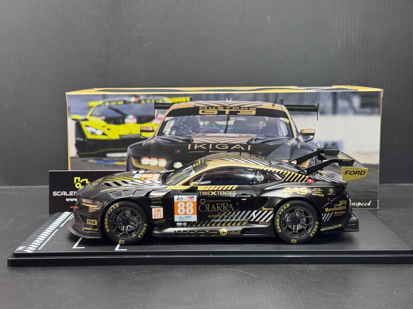 1/18 SCALE FORD MUSTANG GT3 PROTON RACING - 24H LE MANS 2024 - MODEL CAR BY IXO
