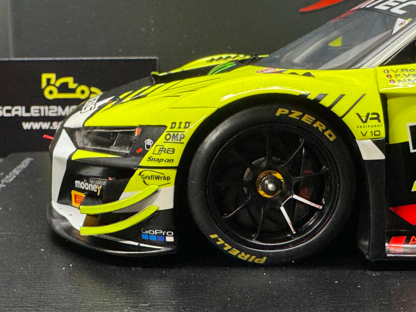AUDI R8 LMS GT3 - SPA 2022 - WRT - 1/18 SCALE SPARK - VALENTINO ROSSI