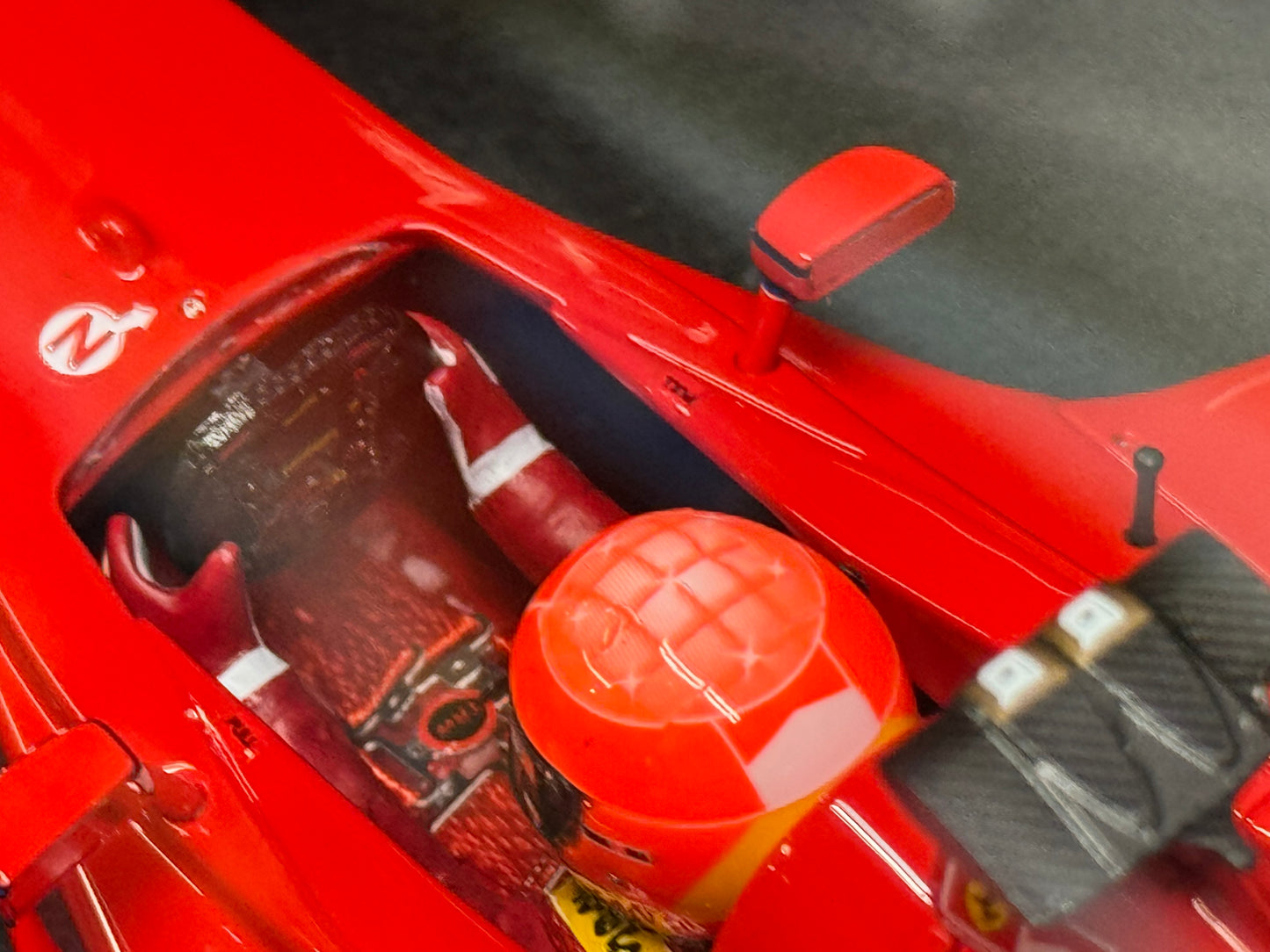 FERRARI F2000 - WINNER ITALIAN GP 2000 M. SCHUMACHER -  GP REPLICAS 1/18 SCALE