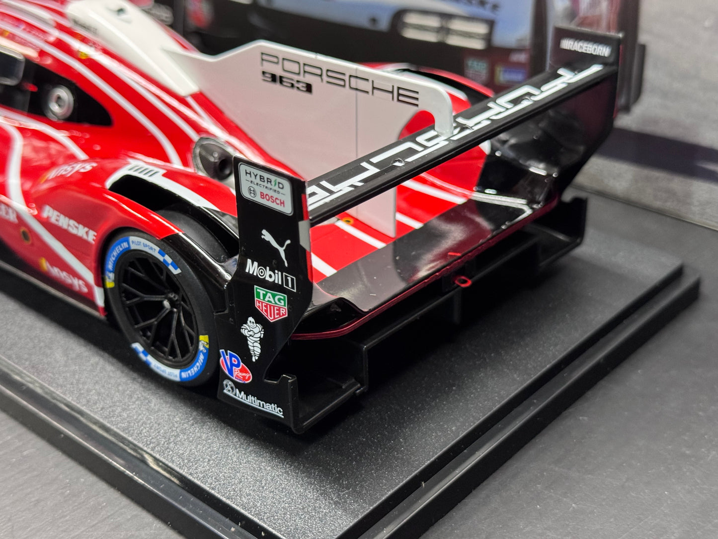 1/18 Scale IXO Porsche 963 LMDH #6 Penske Motorsport 24h Daytona 2024