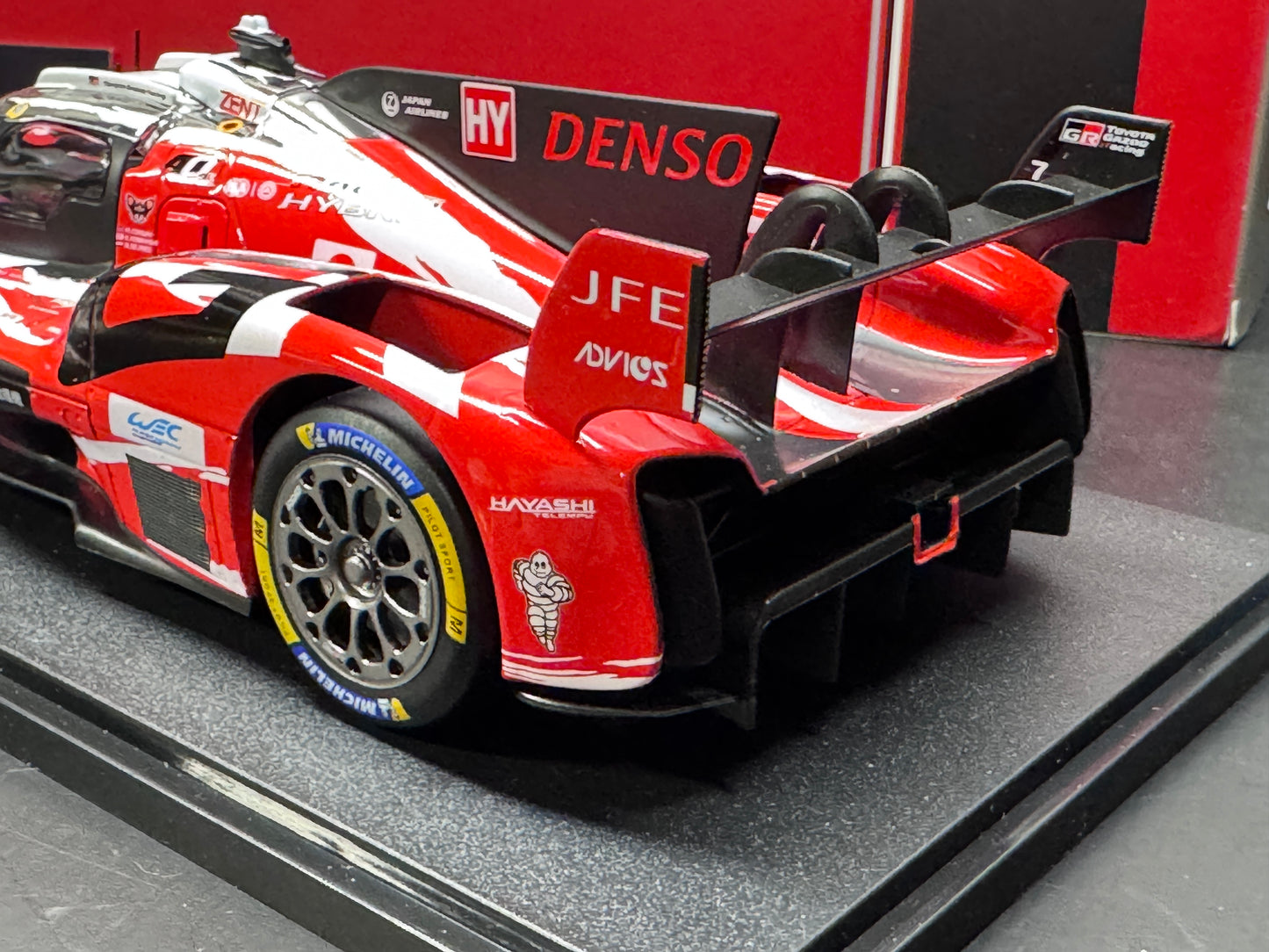 1/18 SCALE TOYOTA GR010 HYBRID #7 - 24H LE MANS 2025 5th - MODEL BY IXO