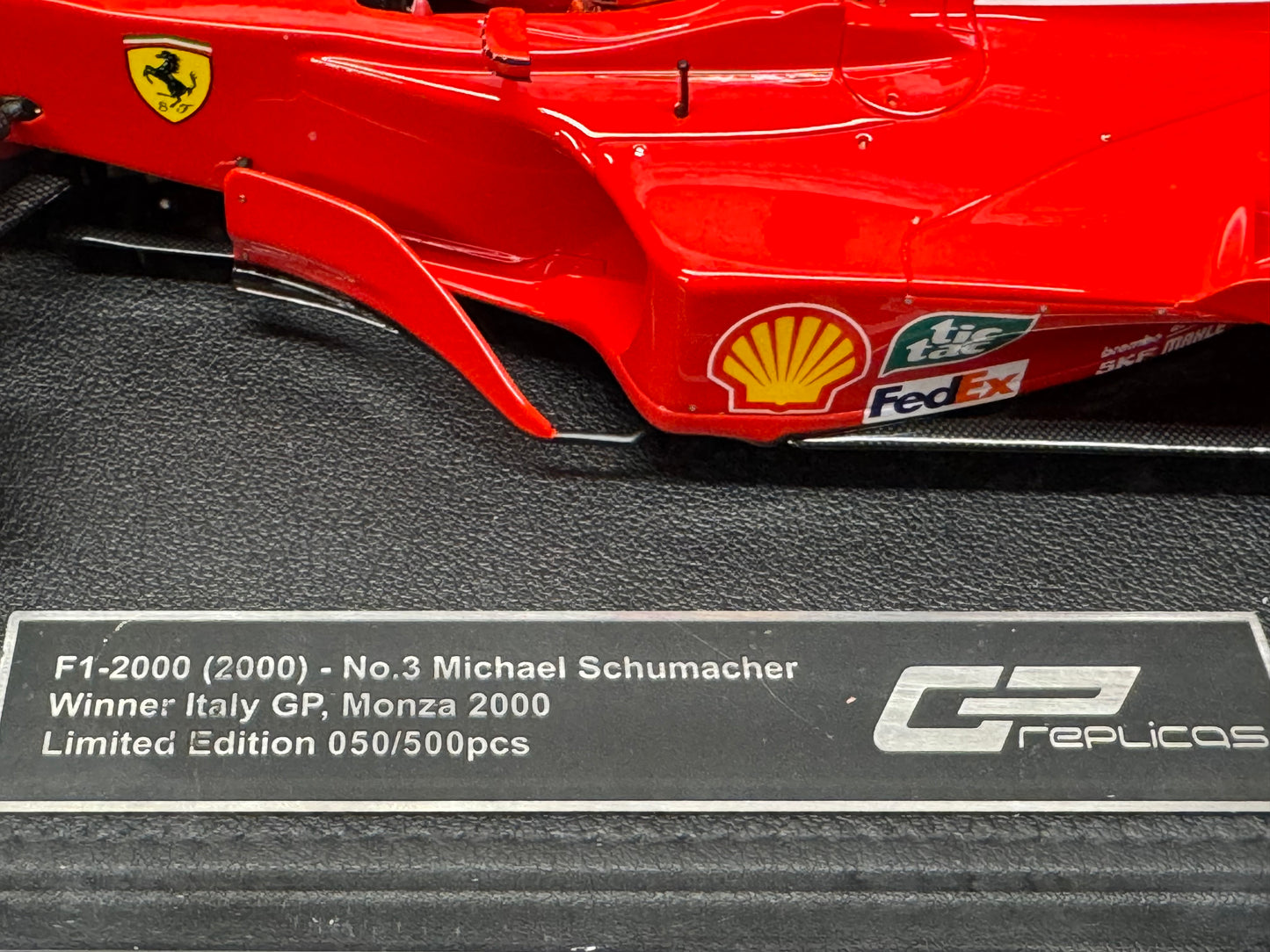 FERRARI F2000 - WINNER ITALIAN GP 2000 M. SCHUMACHER -  GP REPLICAS 1/18 SCALE