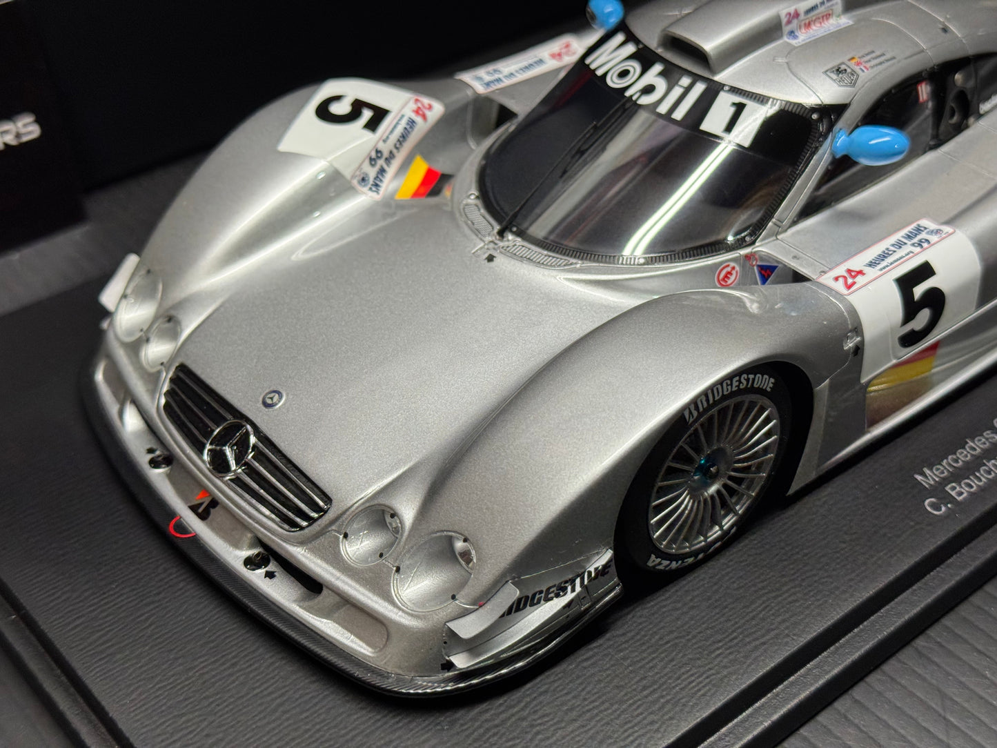 MERCEDES CLR #5 1999 24 HRS. OF LE MANS w/ DISPLAY CASE 1/18 SCALE MODEL CAR BY SPARK