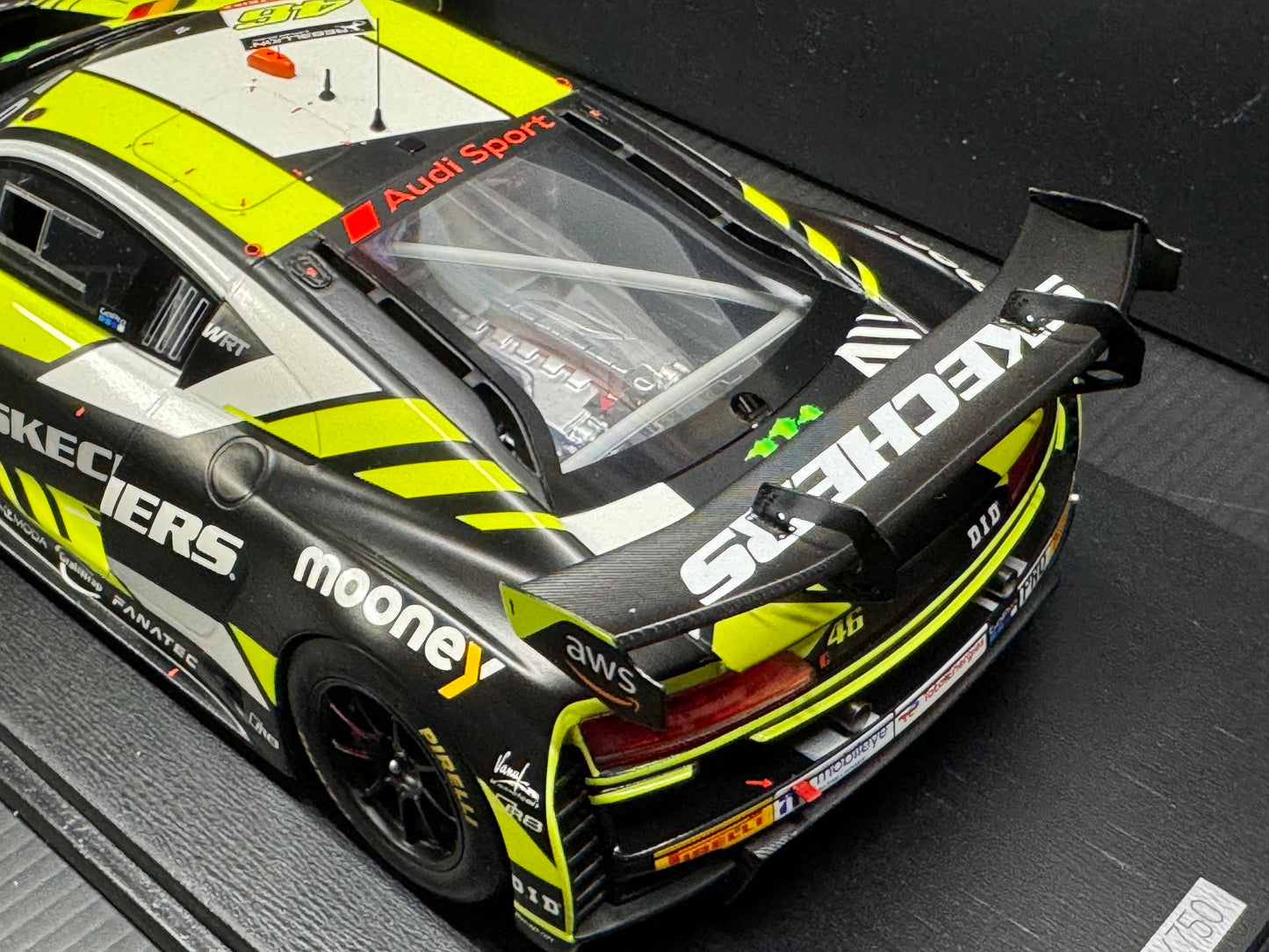 AUDI R8 LMS GT3 - SPA 2022 - WRT - 1/18 SCALE SPARK - VALENTINO ROSSI
