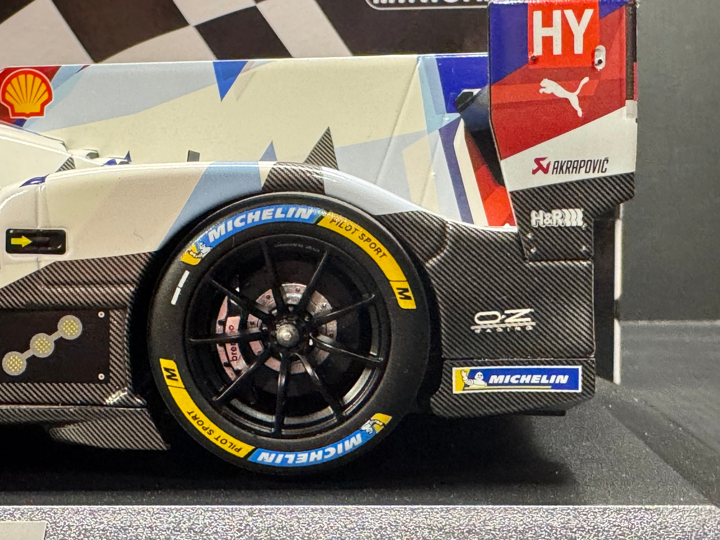 BMW M Hybrid V8 #20 Valentino Rossi Bahrain WEC Test 1 /18 Scale Minichamps