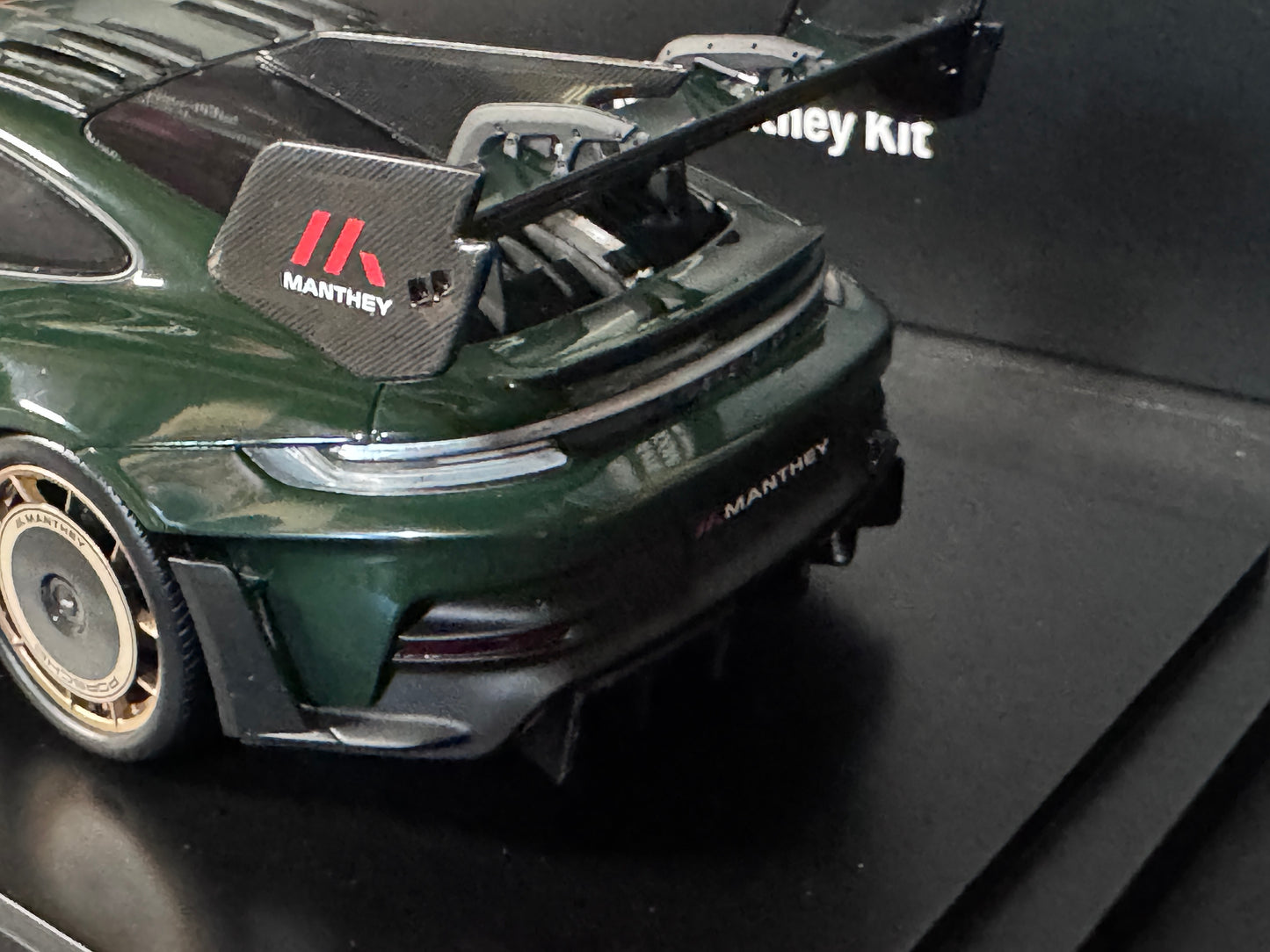 Porsche 911 GT3 RS Manthey in Brewster Green w/ Display Case 1/18 Spark Dealer Edition