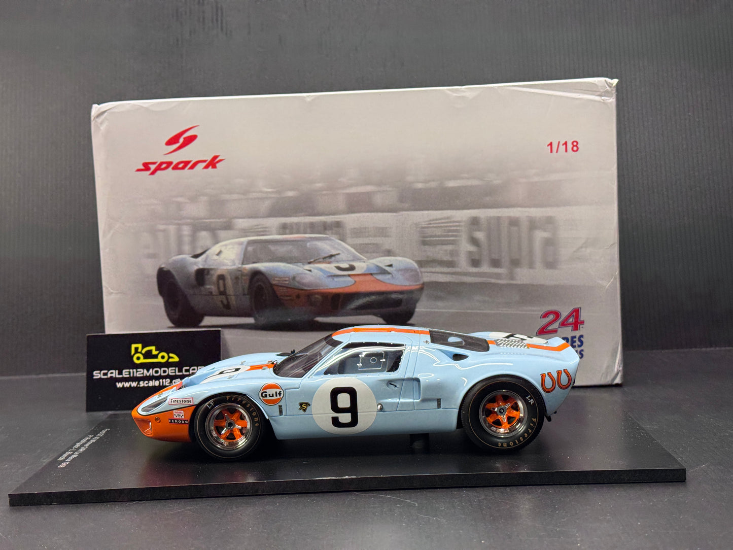 1/18 Spark Ford GT40 Gulf #9 LeMan Winner 1968 P. Rodriguez L. Bianchi 18LM68