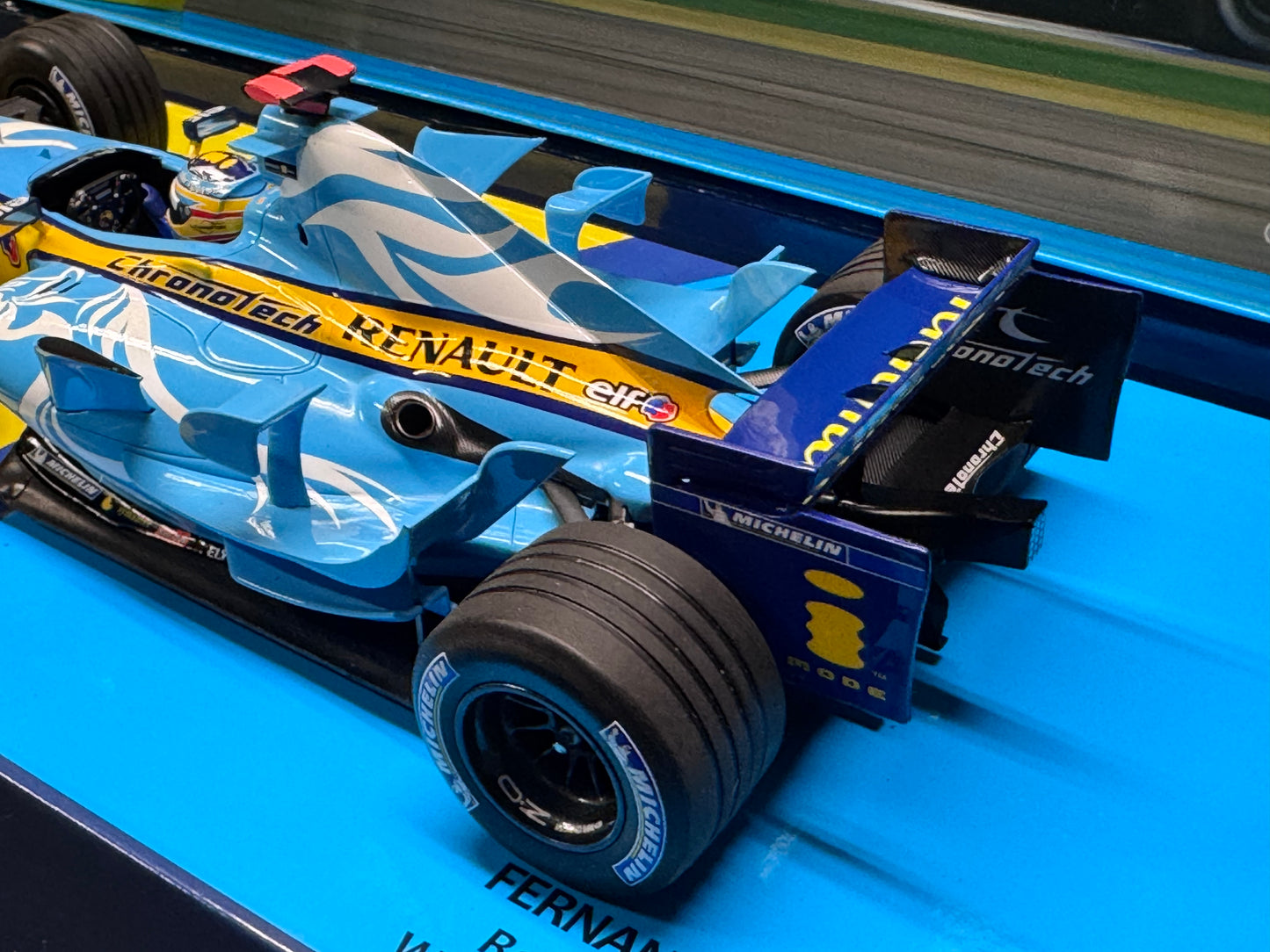 Minichamps Renault R26 Fernando Alonso British GP 1/18 Scale Ltd. Ed. Box Set