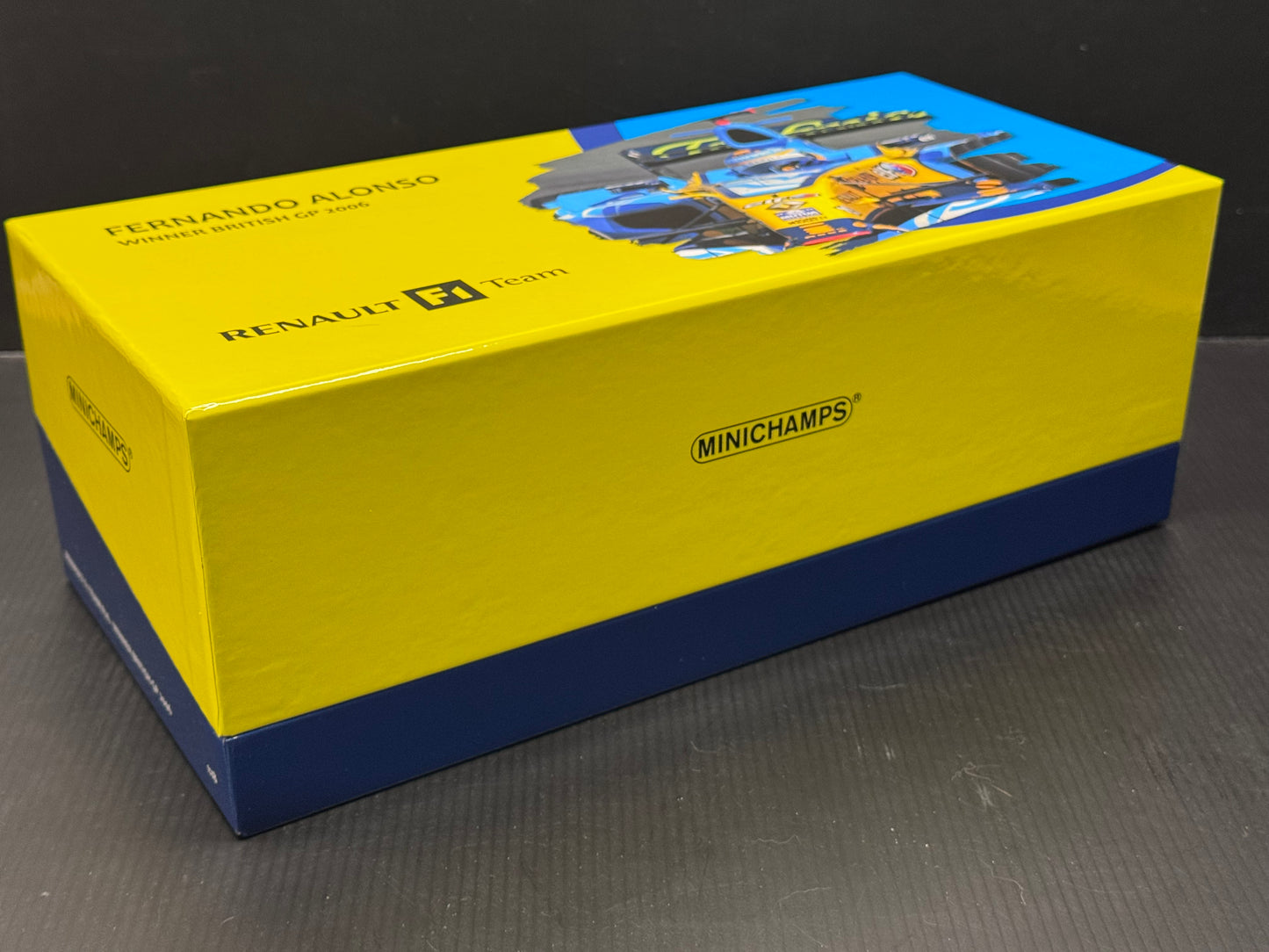 Minichamps Renault R26 Fernando Alonso British GP 1/18 Scale Ltd. Ed. Box Set
