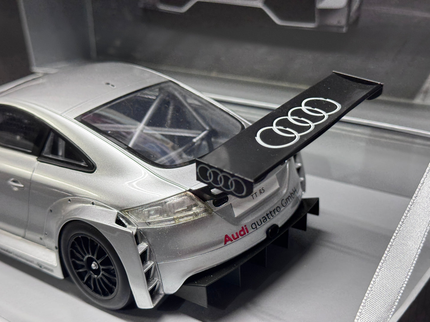 1/18 SPARK-MODEL - AUDI - TT RS VLN N 0 PRESENTATION 2011 DEALER BOX SET