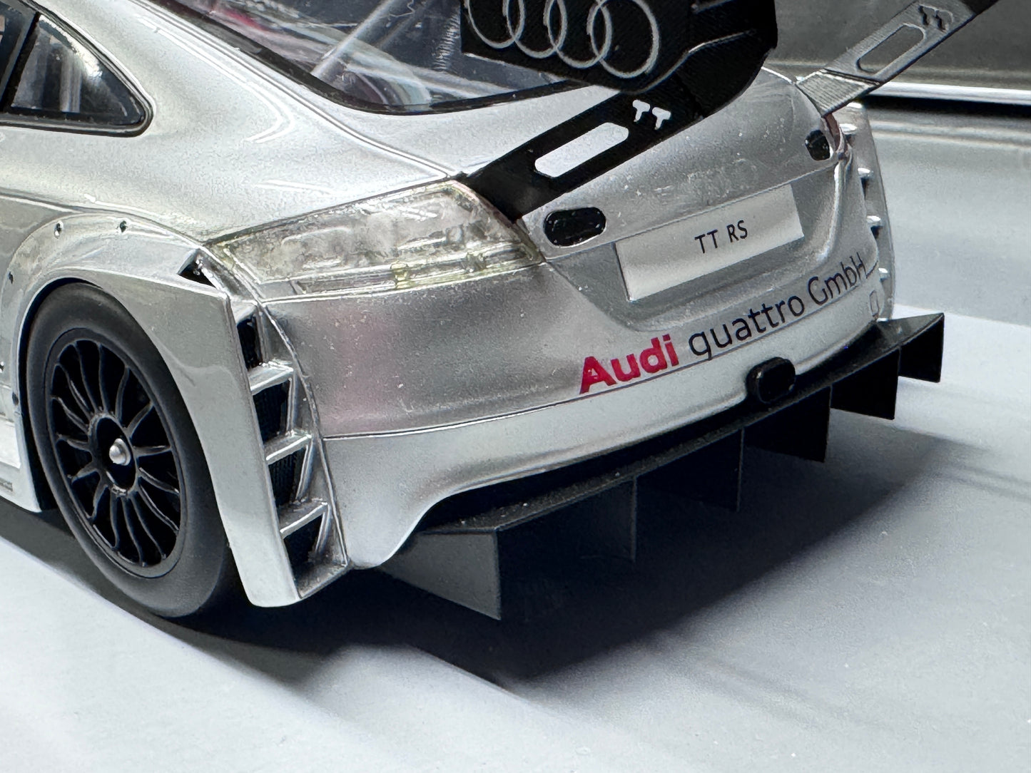 1/18 SPARK-MODEL - AUDI - TT RS VLN N 0 PRESENTATION 2011 DEALER BOX SET