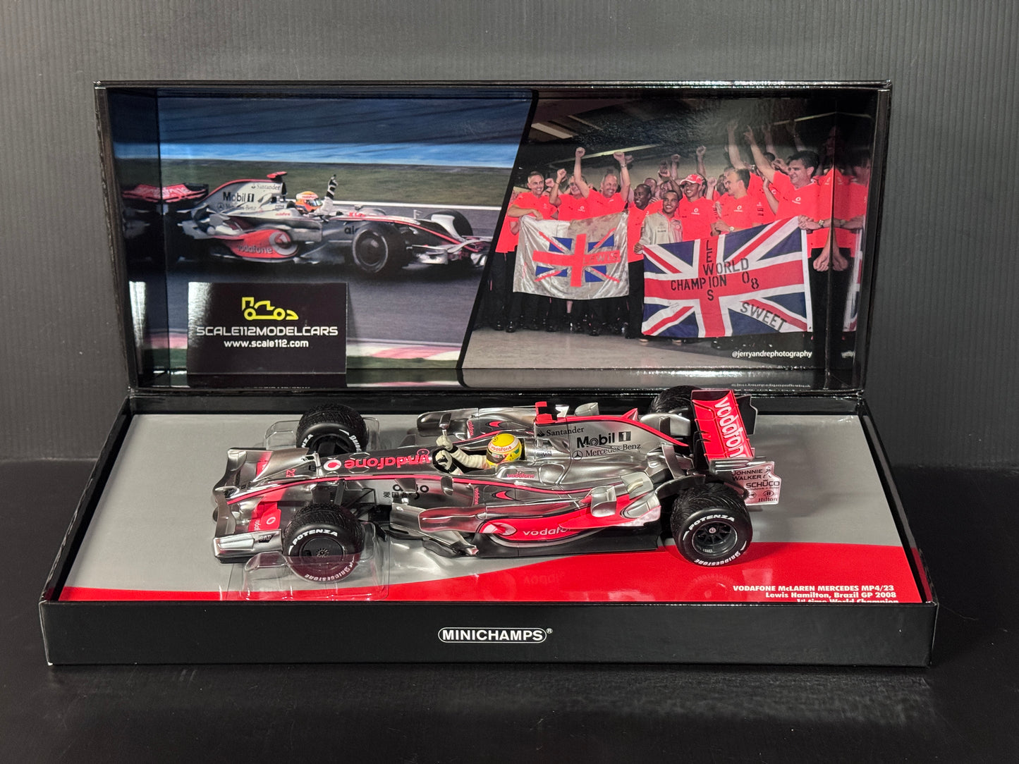 1/18 Minichamps 2008 F1 Lewis Hamilton McLaren MP4/23 #22 Brazil GP Box Set