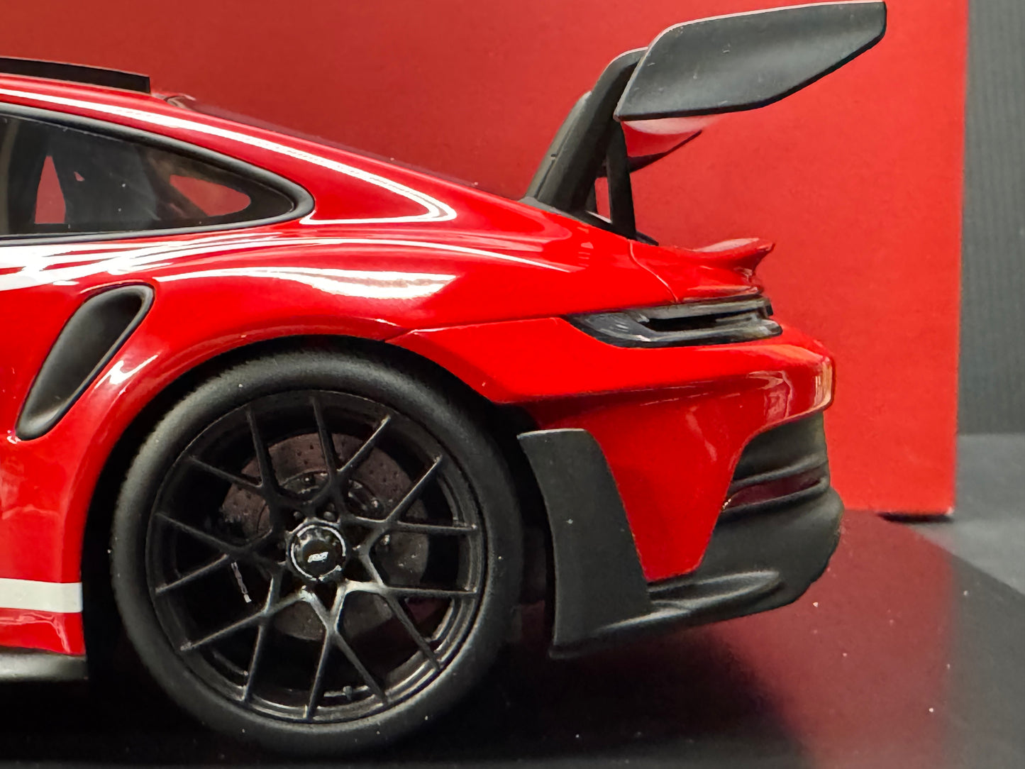 Porsche 992 911 GT3 RS Salzburg Dealer Edition 1/18 Scale Spark w/ Display Case