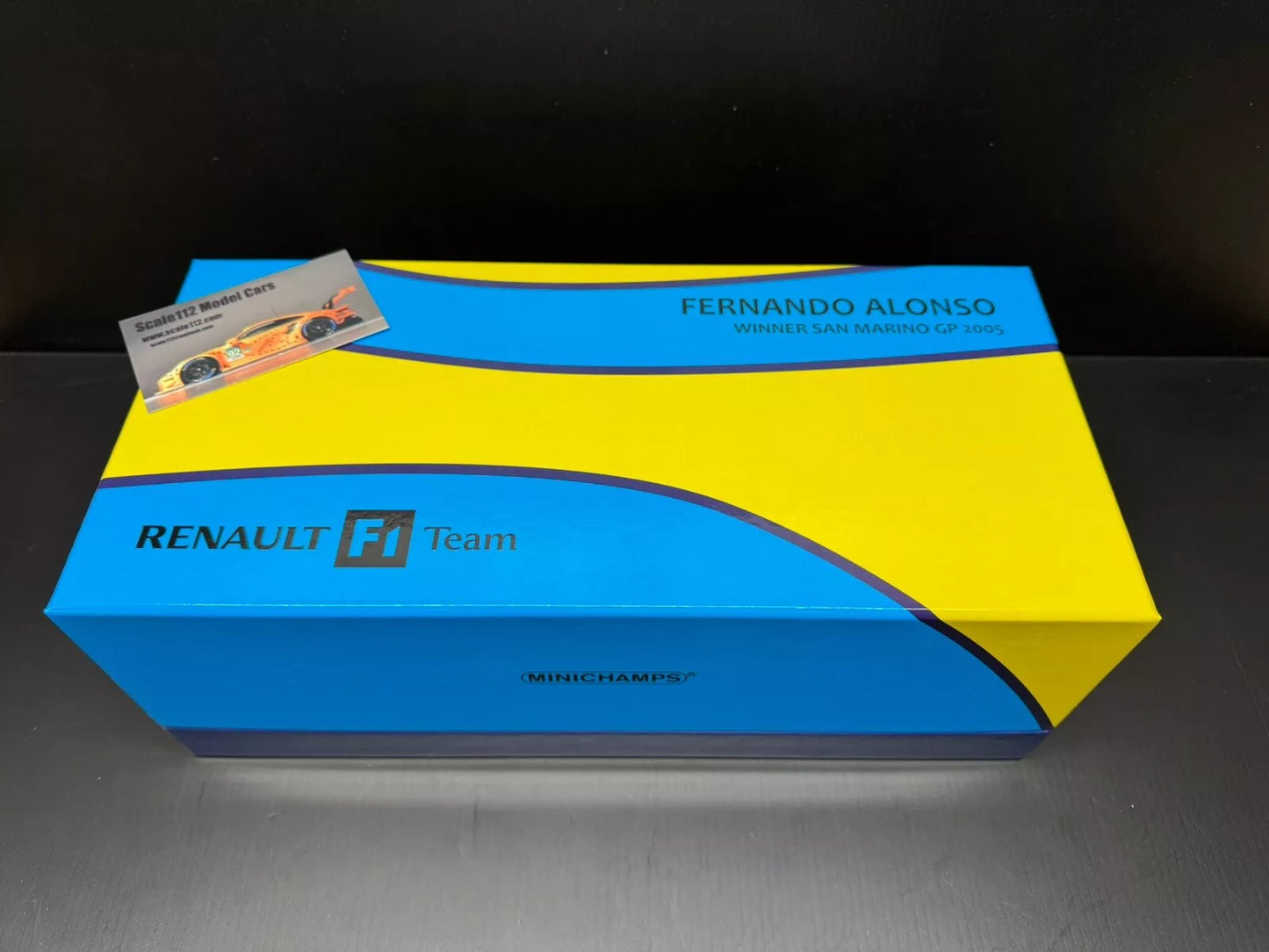 Renault R25 Fernando Alonso Italian GP Winner Ltd. Ed. Box Set 1/18 Minichamps