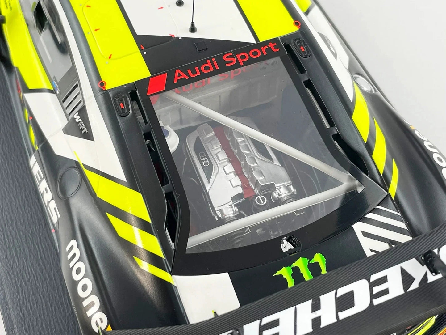 AUDI R8 LMS GT3 - SPA 2022 - WRT - 1/18 SCALE SPARK - VALENTINO ROSSI
