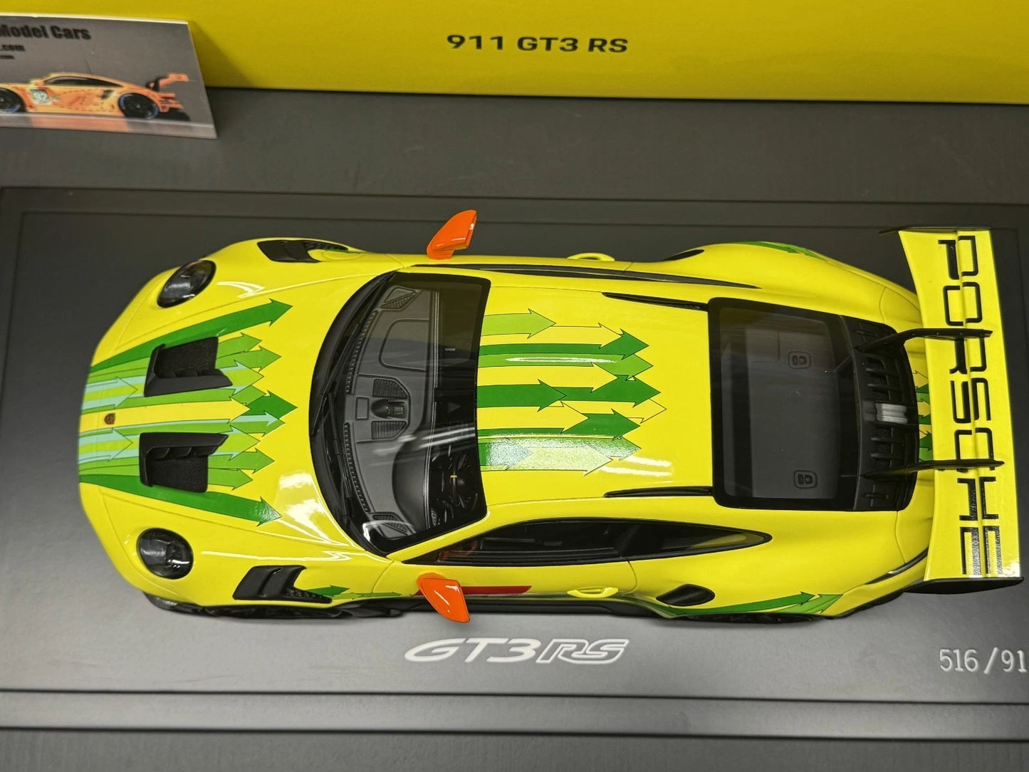 Porsche 992 911 GT3 RS Manthey Grello Dealer Edition 1/18 Scale Spark w/ Case